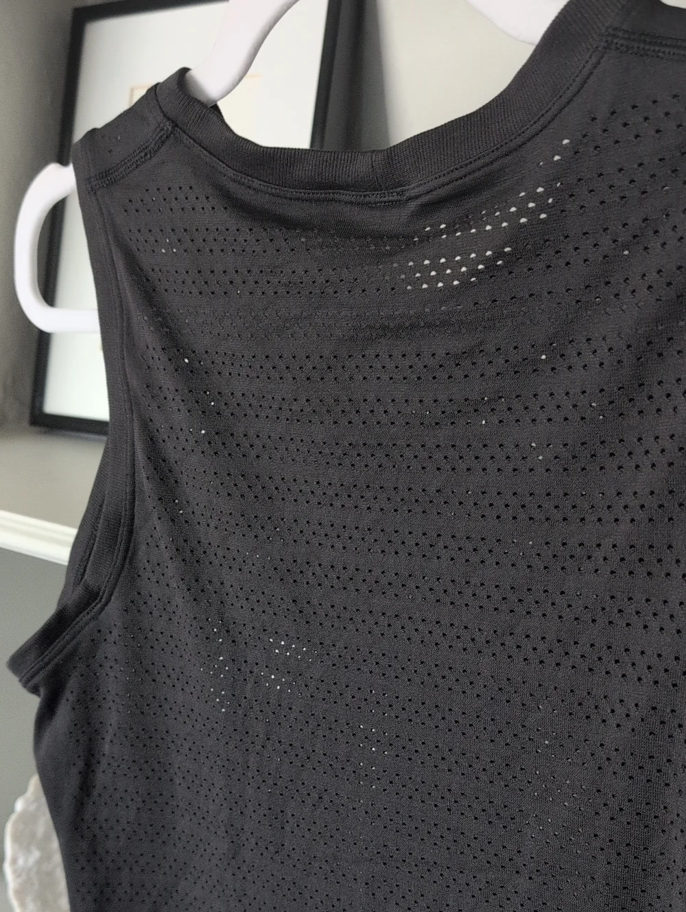 lululemon athletica Black Sleeveless Athletic Tank Muscle Top Size Small Or 6